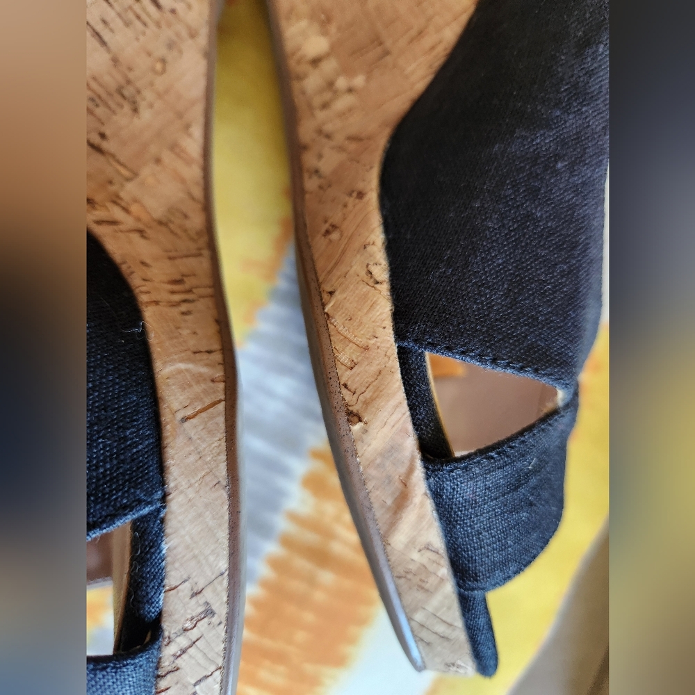 2/$30 Kelly & Katie Black Wedge Shoes - Picture 4 of 6